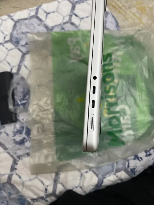 Pc macbooks 5 2025