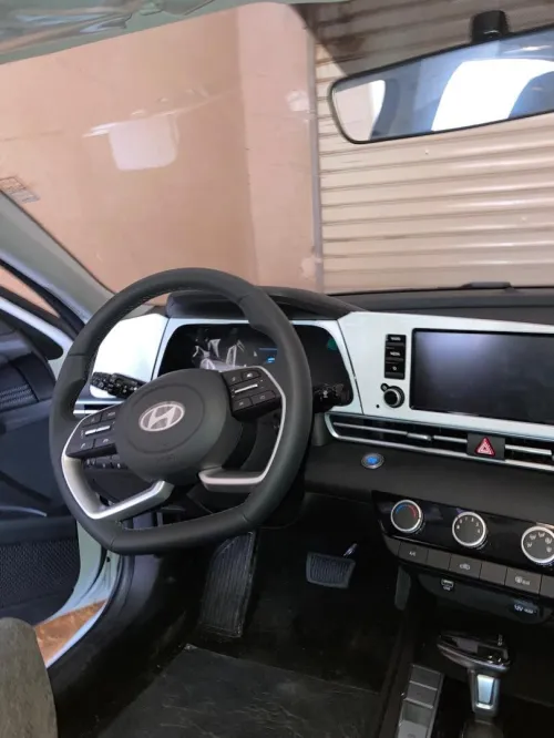 Hyundai Elantra 2025 