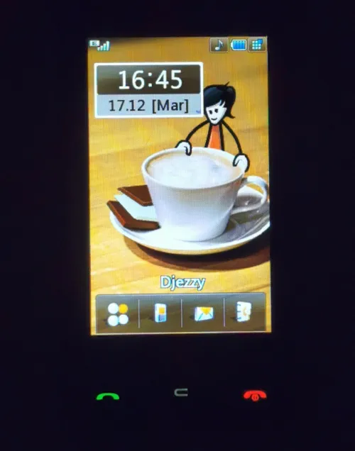 LG KU990i