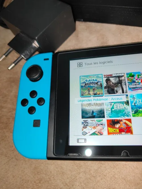 Nintendo switch V2 2023 flashée puce 128 go excellent état