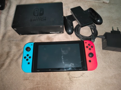 Nintendo switch v1 2018 flashée puce 512 go