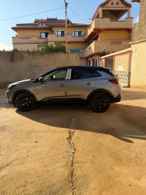 Opel GrandLand 2025 