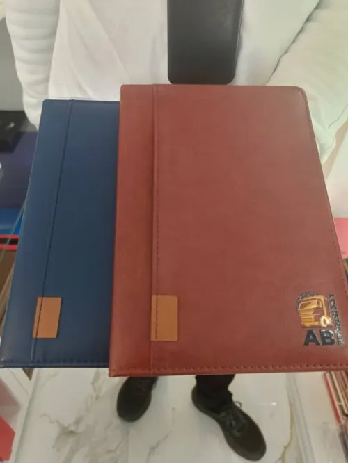 COFRRET PERSONNALISE CADEAU ENTREPRISE