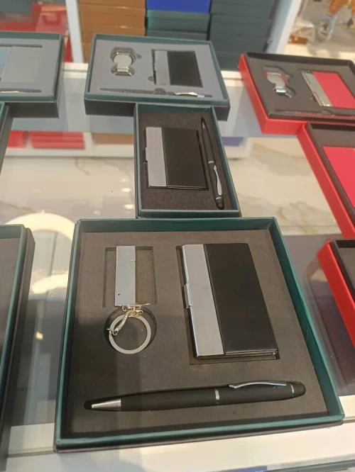 COFRRET PERSONNALISE CADEAU ENTREPRISE