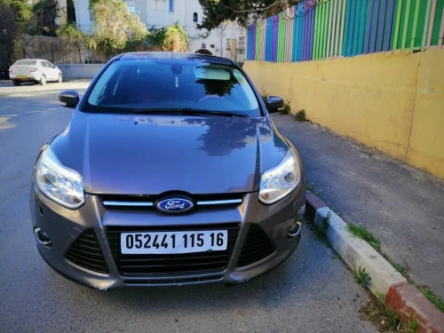 Ford Focus 5 portes 2015 Titanium