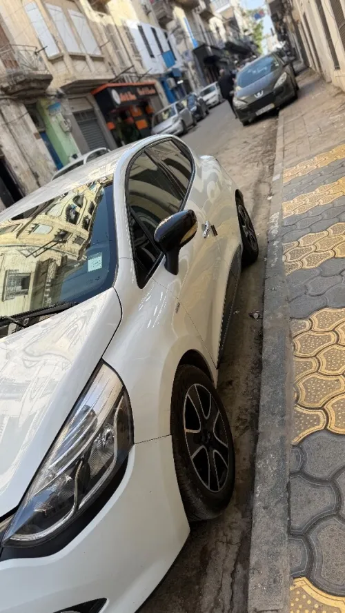 Renault Clio 4 2015 Limited