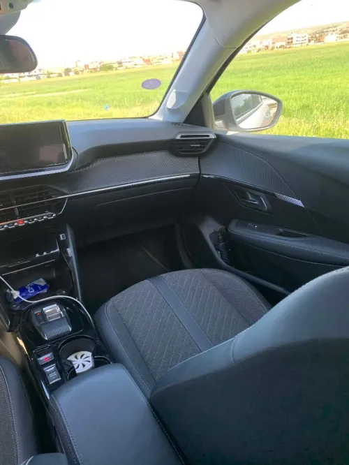 Peugeot 208 2024 208 hybrid allure