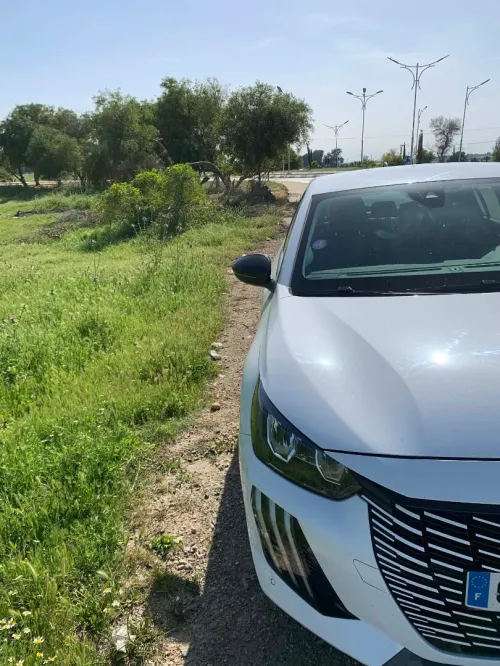 Peugeot 208 2024 208 hybrid allure