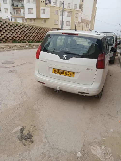 Peugeot 5008 2014 Access