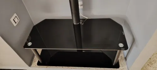 Meuble TV en verre noir avec