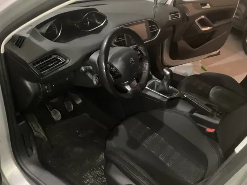 Peugeot 308 2016 Active