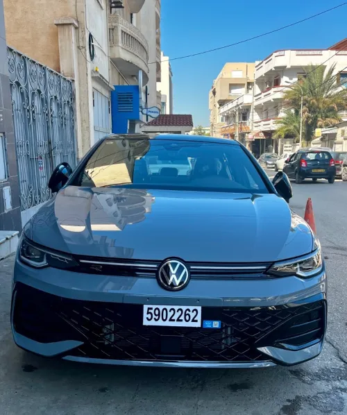 Volkswagen Golf 8 2025 R-Line