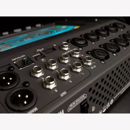 Table de mixage Allen & Heath CQ-12T - compacte 12 canaux 