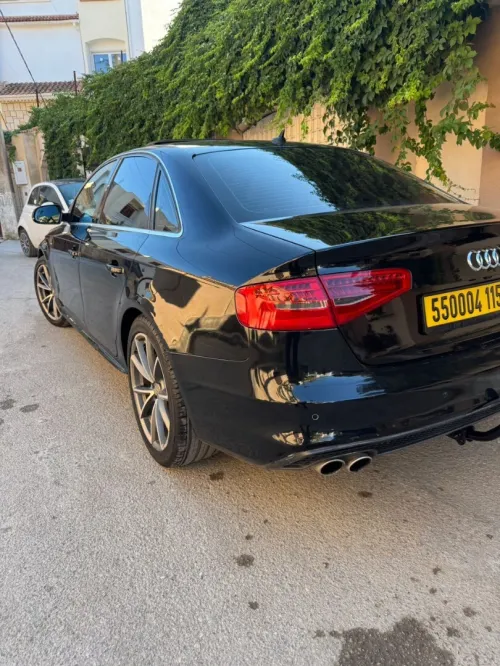 Audi A4 2015 S Line +