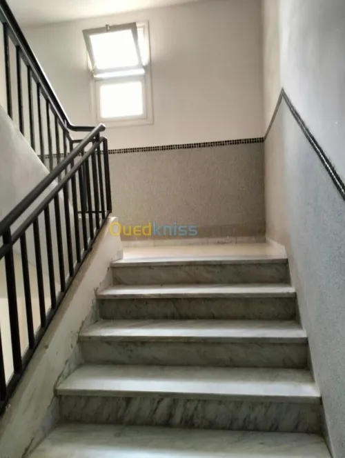 Location Appartement F4 Alger Kouba