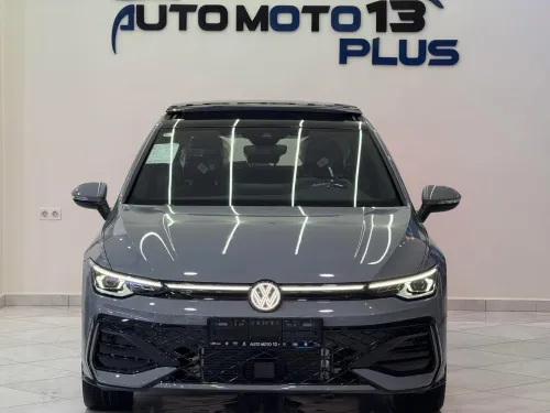 Volkswagen Golf 8 2025 R-Line