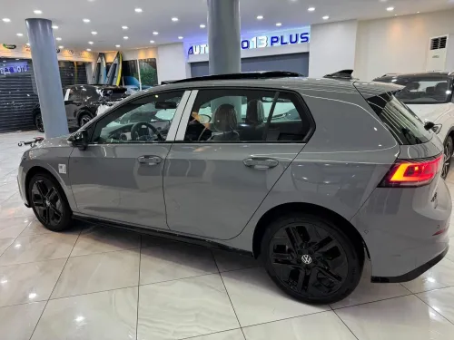 Volkswagen Golf 8 2025 R-Line