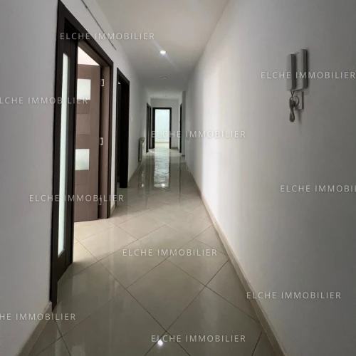 Location Appartement F4 Oran Bir el djir