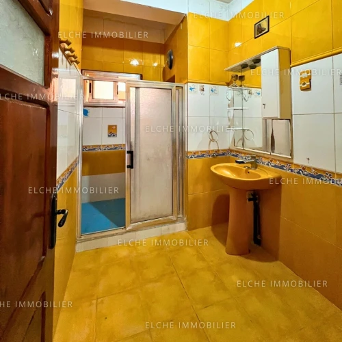 Location Appartement Niveau de villa F5 Oran Bir el djir