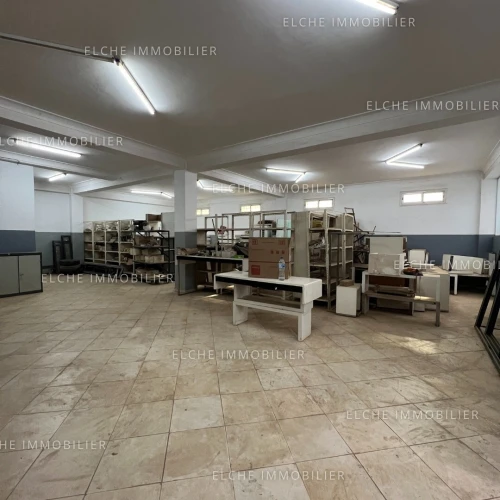Vente Local Oran Es senia