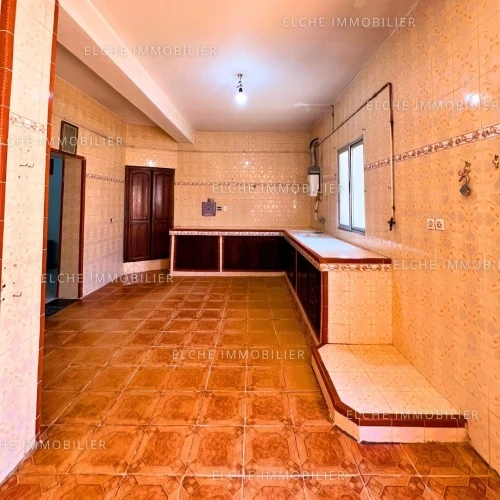 Location Appartement Niveau de villa F5 Oran Bir el djir