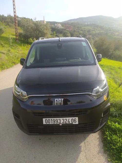 Fiat Doblo 2024 italien