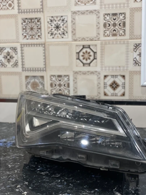 Phare seat ateca fr