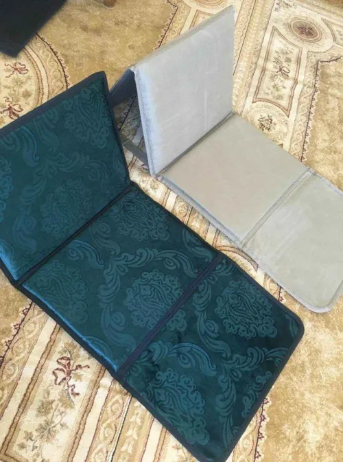 Tapis de prière pliable