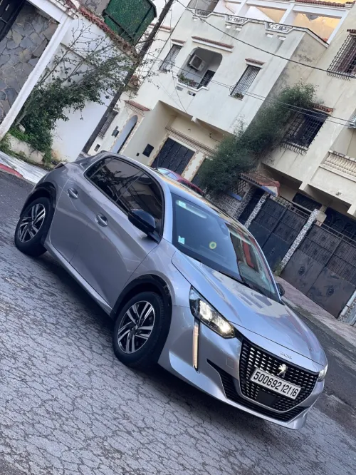 Peugeot 208 2021 Gt