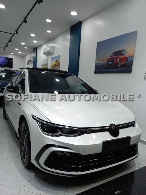 Volkswagen Golf 8 2023 𝐑-𝐋𝐈𝐍𝐄- Edition 𝗕𝗟𝗔𝗖𝗞 ✪ KeyLess - Chargeur Téléphone sans fil ✪