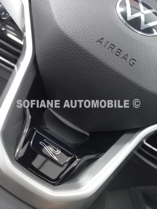 Volkswagen Golf 8 2025 R-Line