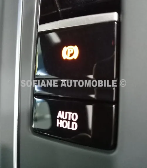 Volkswagen Golf 8 2023 𝐑-𝐋𝐈𝐍𝐄- Edition 𝗕𝗟𝗔𝗖𝗞 ✪ KeyLess - Chargeur Téléphone sans fil ✪