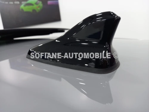 Volkswagen Golf 8 2025 R-LINE (𝘽𝙇𝘼𝘾𝙆 𝙀́𝘿𝙄𝙏𝙄𝙊𝙉) FULL OPTIONS ✪ LED CALANDRE AVANT - INSERTIONS PIANO-BLACK ✪