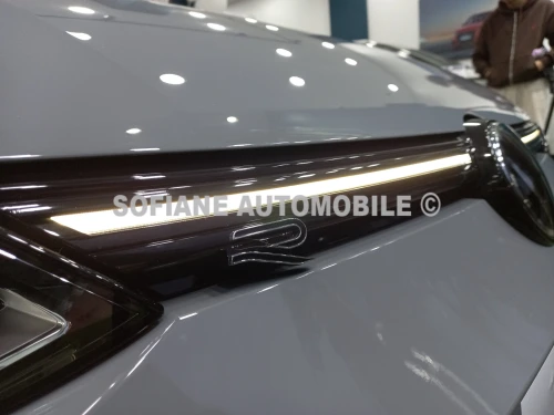 Volkswagen Golf 8 2025 R-LINE (𝘽𝙇𝘼𝘾𝙆 𝙀́𝘿𝙄𝙏𝙄𝙊𝙉) FULL OPTIONS ✪ LED CALANDRE AVANT - INSERTIONS PIANO-BLACK ✪