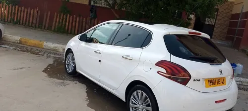 Peugeot 208 2015 Access Facelift