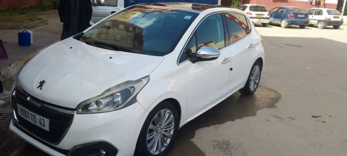 Peugeot 208 2015 Access Facelift