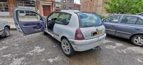 Renault Clio 2 2000 Extreme