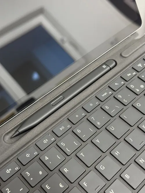 SURFACE PRO 8 + Stylet Microsoft I5-1135G7 8GB 256GB ÉCRAN 13" 2k TACTILE DÉTACHABLE