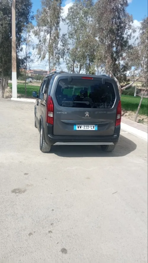 Peugeot Riftre 2021 Allure