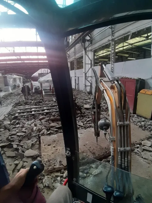 للكراء Location de Mini Pelle avec déplacement dans 58 wilayas