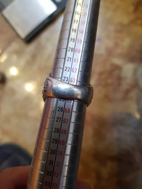 خاتم ماسيف عليه كتابة