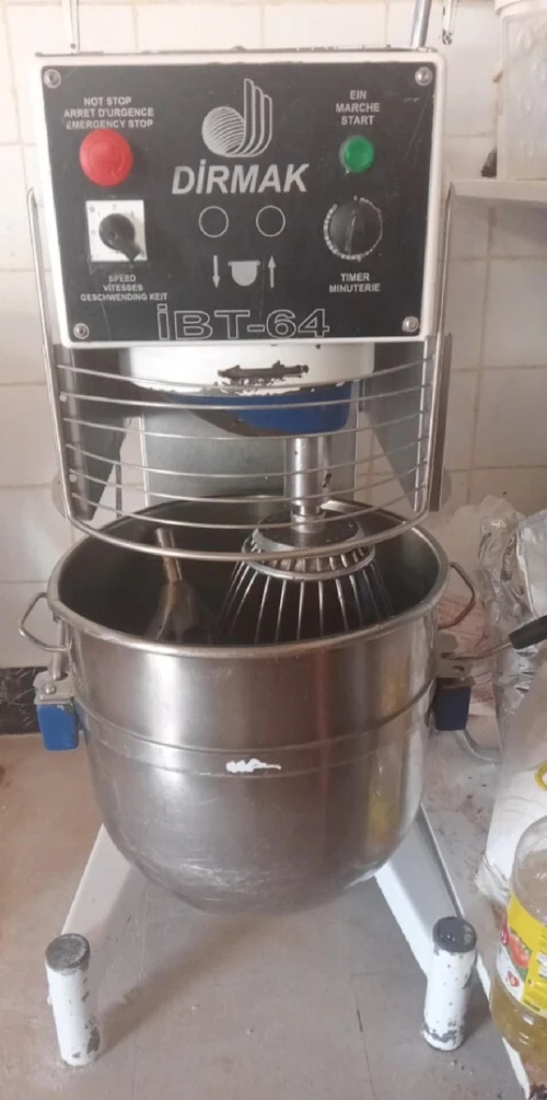 Batteur professionnel Dirmak automatique 60L
