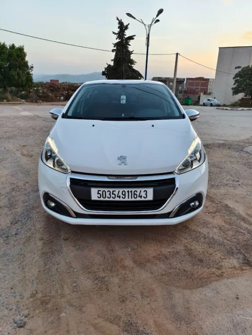 Peugeot 208 2016 