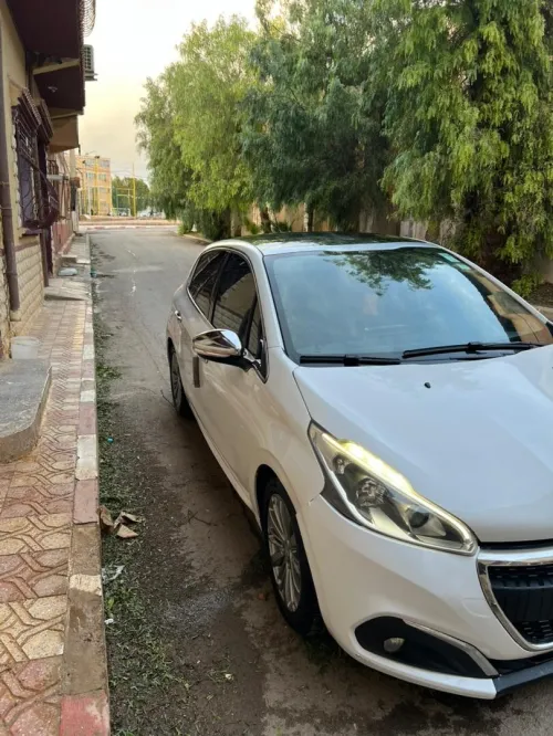 Peugeot 208 2016 Allure Facelift