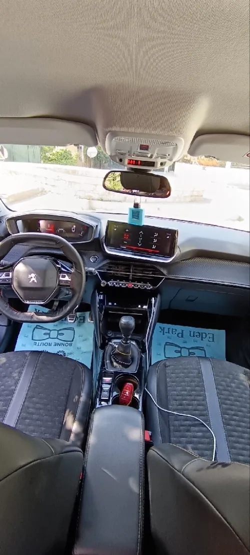 Peugeot 208 2021 Roadtrip