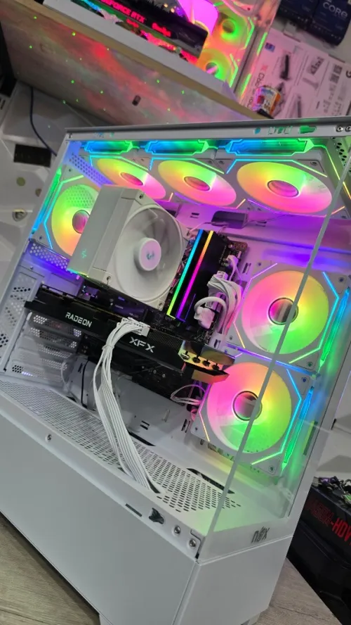 Rx 6700XT 12GB Rtx 3080 10gb 