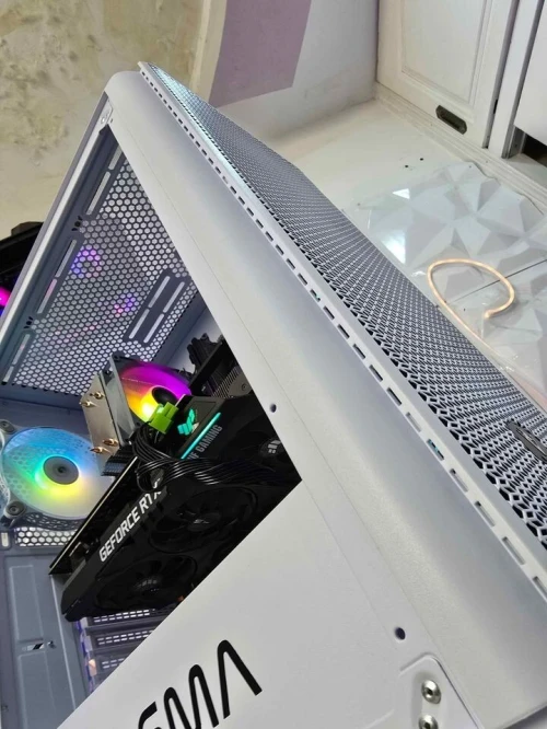 PC GAMER BEST OFFER بيسي قيمر 