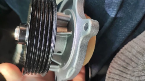 Pompe à Eau Mercedes Benz Classe A w177 CLA W118