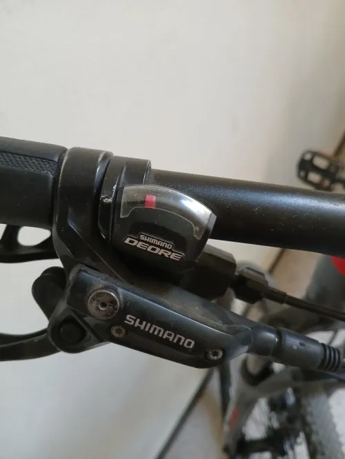 Vélo giant roam 1
