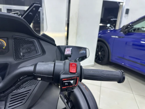 CANAM SPYDER RT LIMITED BLACK FULL-OPTION 2024